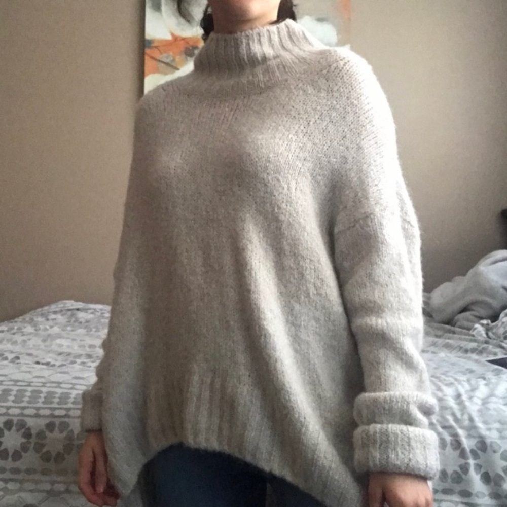 Oversized Turtle Neck